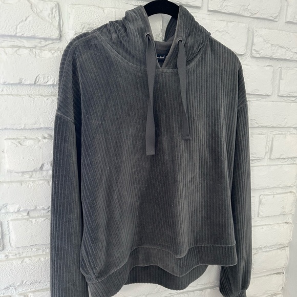 Abercrombie & Fitch Gray Ribbed Velour Hoodie Sweatshirt - Picture 3 of 4